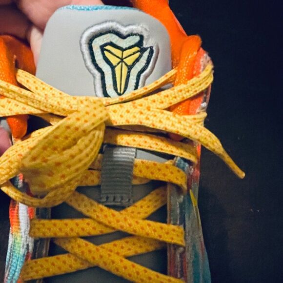 Nike Kobe 8 Protro Venice Beach GS Basketball HF7319-001 Size 5Y 37.5 EUR 4.5 UK - Picture 16 of 16